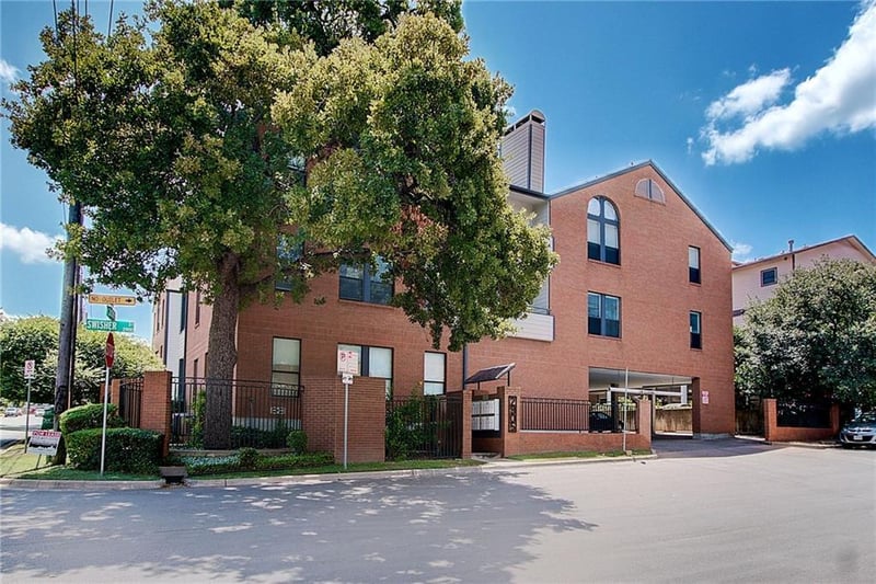 Virtual tour of 2905 Swisher ST Unit #205