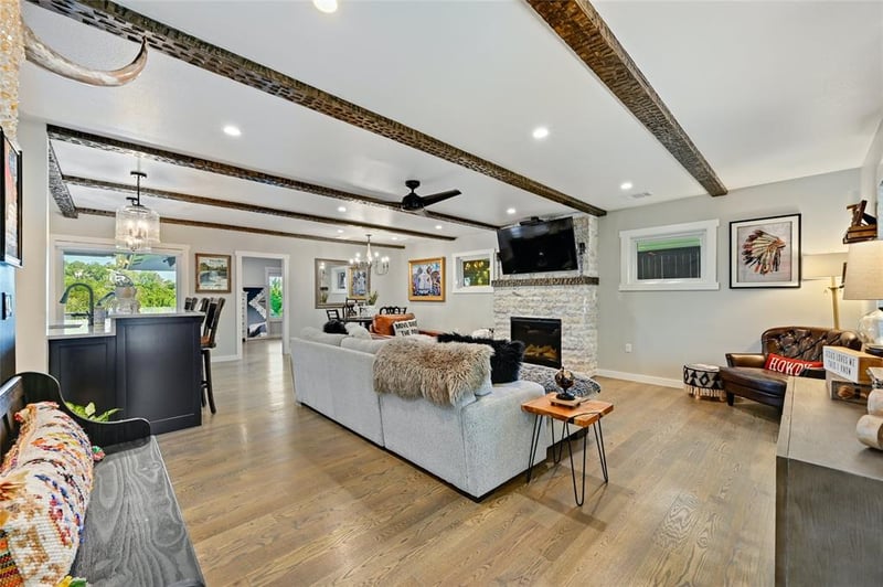 Virtual tour of 2906 Cedarview DR