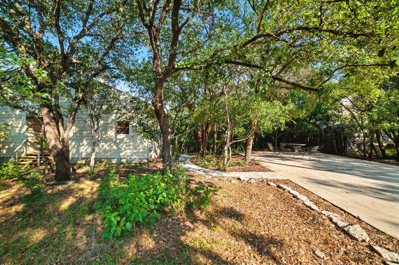 Virtual tour of 2909 Niagara DR