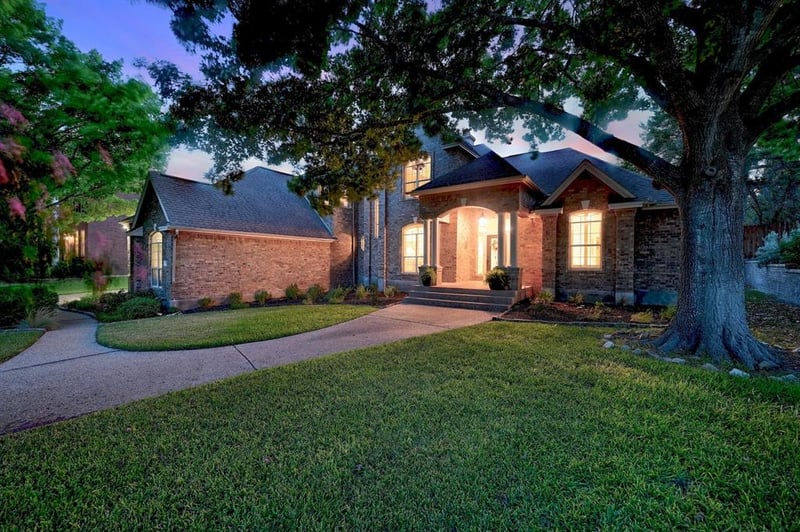 Virtual tour of 2912 Barton Point DR
