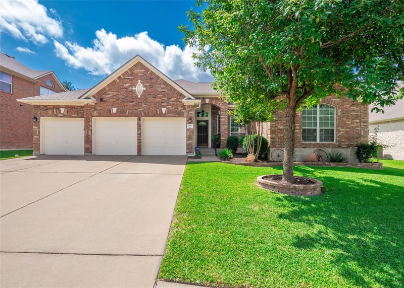Virtual tour of 2913 Clinton PL