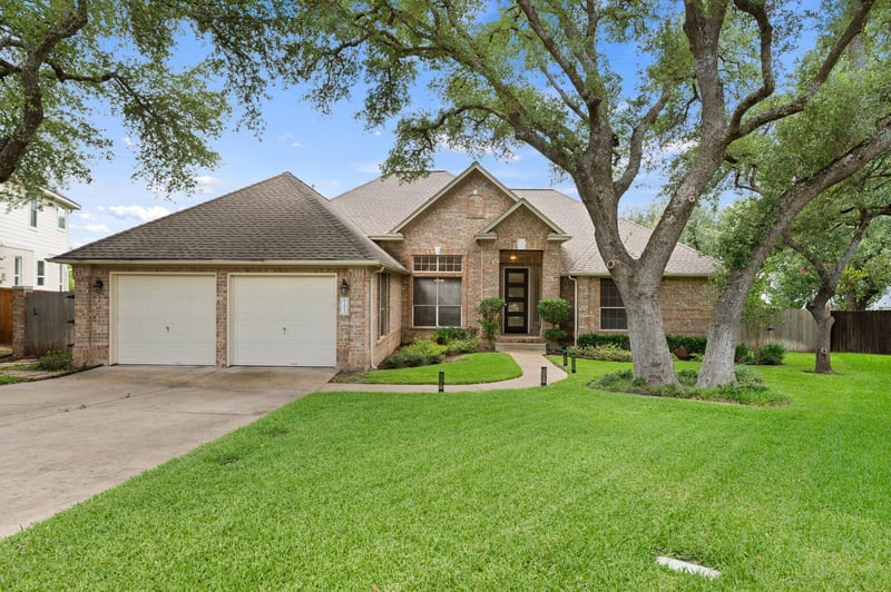 Virtual tour of 2913 Victoria CV