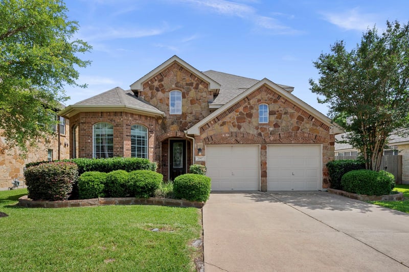 Virtual tour of 2917 Laurel Grove WAY