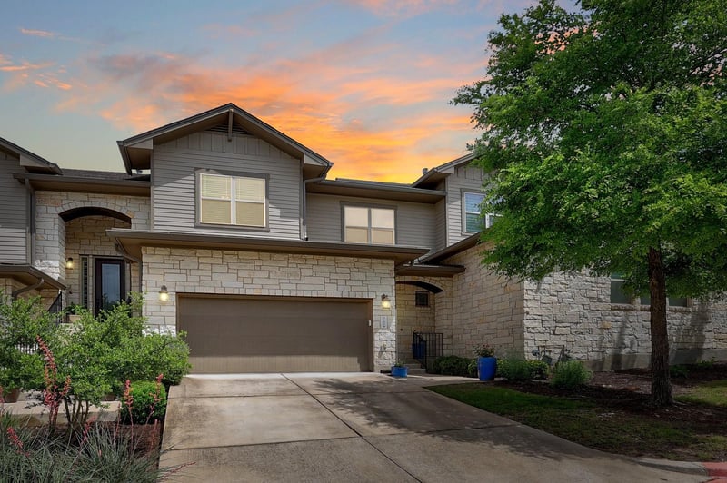 Virtual tour of 2930 Grand Oaks Loop Unit #3102