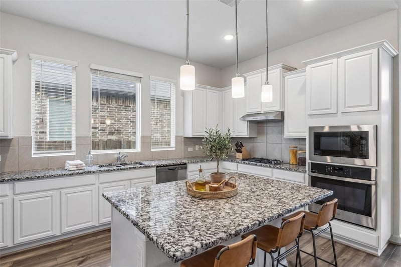 Virtual tour of 298 Wild Pecan LOOP