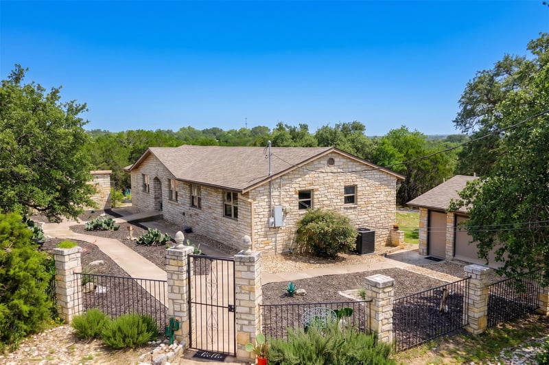 Virtual tour of 30 Pecan 2