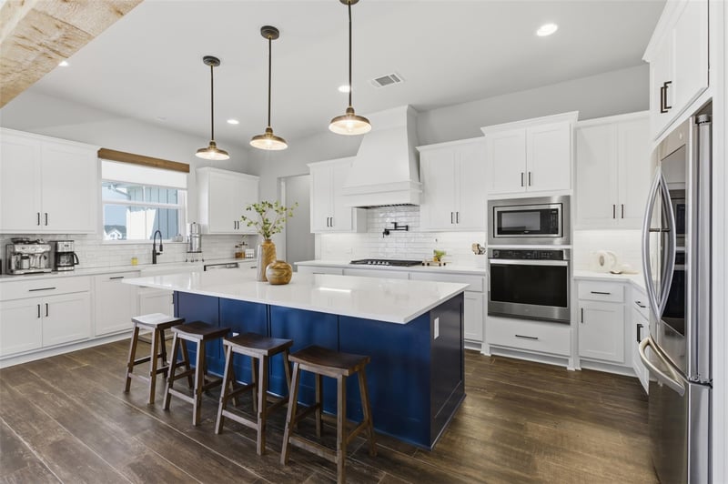 Virtual tour of 300 County Road 220