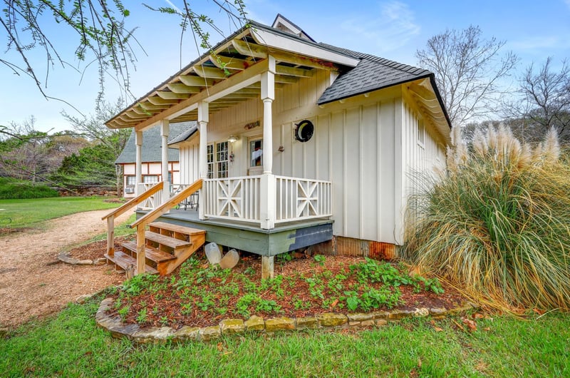 Virtual tour of 300 Mill Race Ln Unit #8