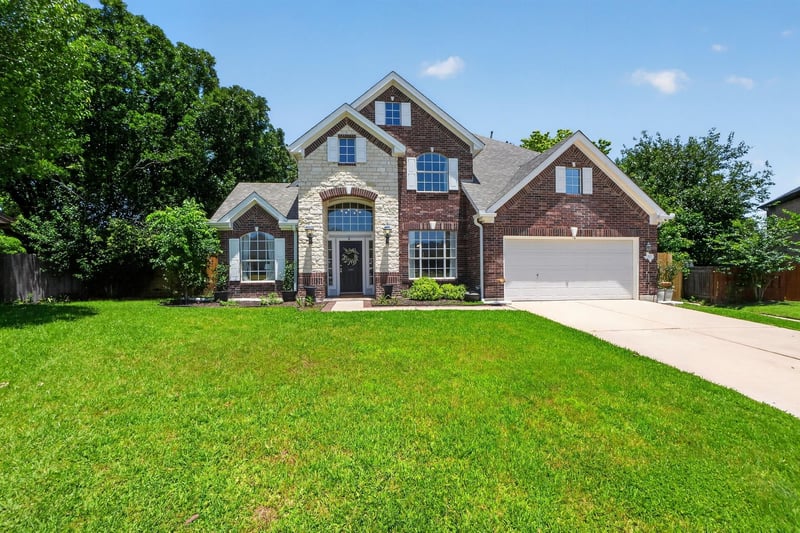 Virtual tour of 300 N Carriage Hills DR