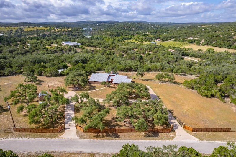Virtual tour of 300 Sycamore Valley RD