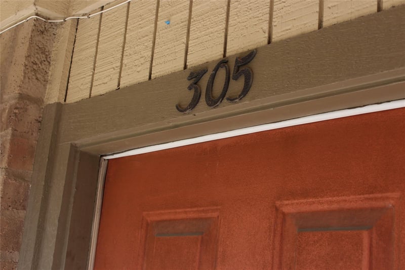 Virtual tour of 3000 Guadalupe St Unit #305