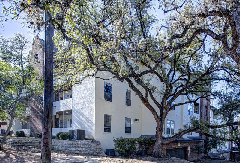 Virtual tour of 3001 Cedar ST Unit #107