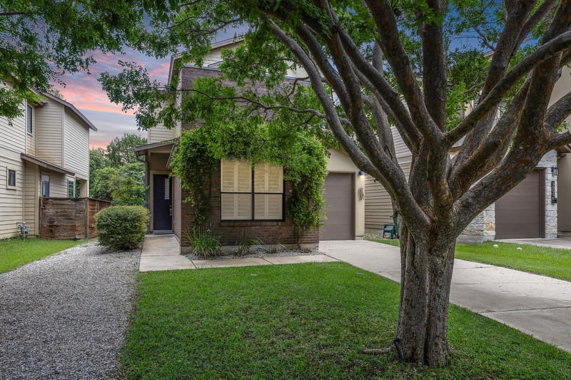 Virtual tour of 3001 Corbin LN