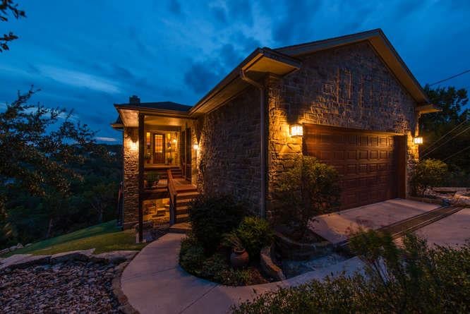 Virtual tour of 3001 Paleface Ct