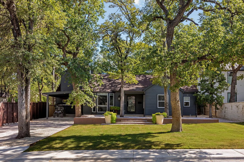 Virtual tour of 3002 Enfield Rd