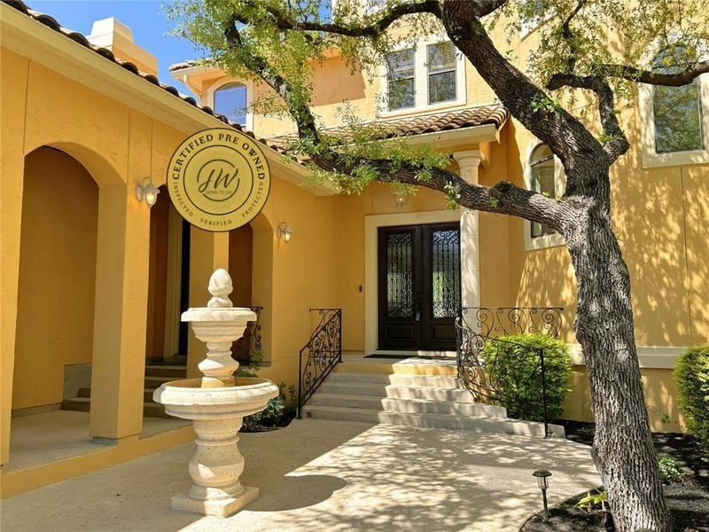 Virtual tour of 3002 Pamella CT