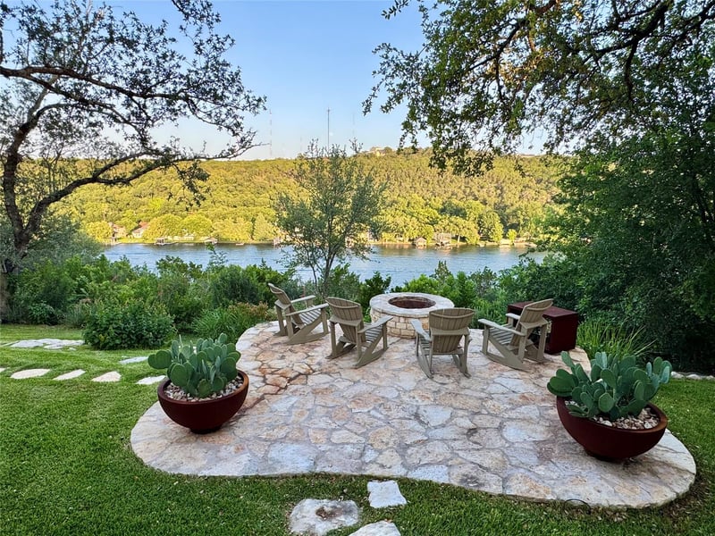 Virtual tour of 3004 Patio CIR