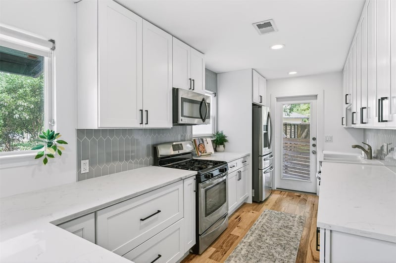 Virtual tour of 3005 Birdwood CIR