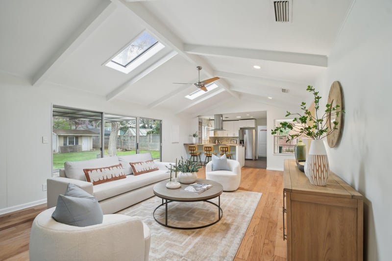 Virtual tour of 3005 White Rock DR