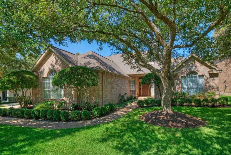 Virtual tour of 3006 Creek Edge Pkwy