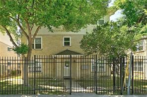 Virtual tour of 3009 Speedway Unit #3