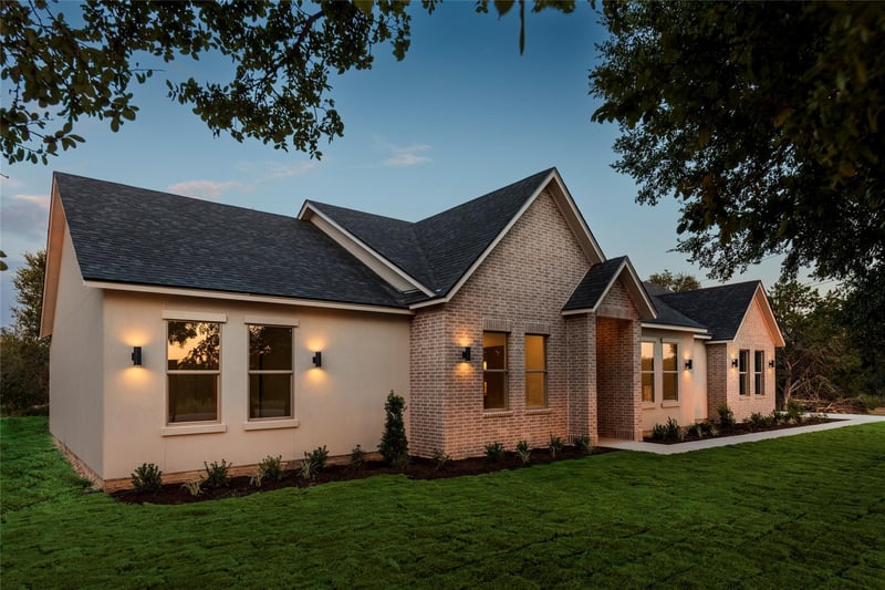 Virtual tour of 301 Onion Creek LN