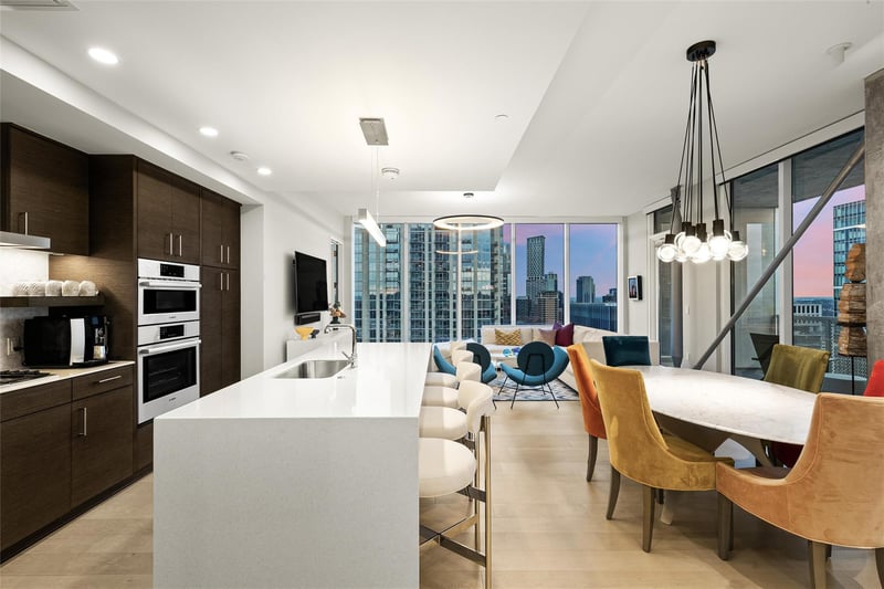 Virtual tour of 301 West Ave Unit #3605