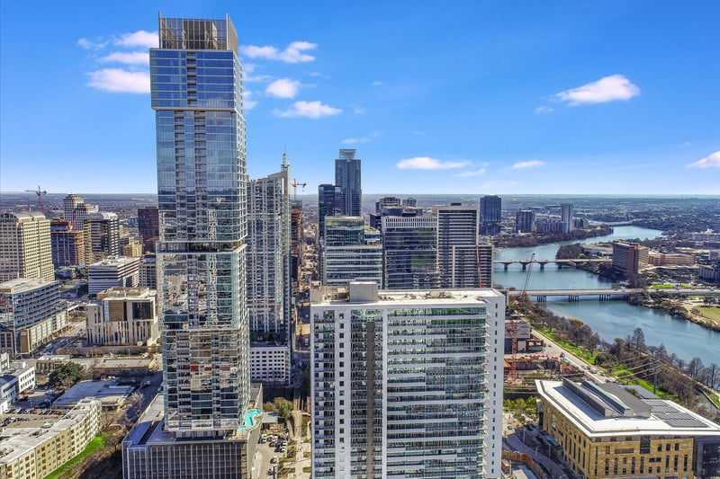 Virtual tour of 301 West Ave Unit #4208
