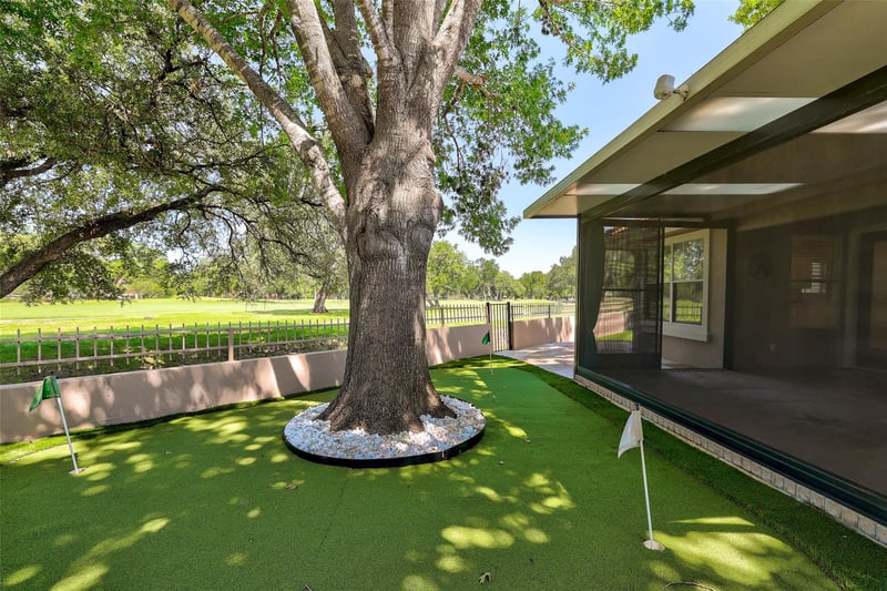 Virtual tour of 30107 Hamlet CIR