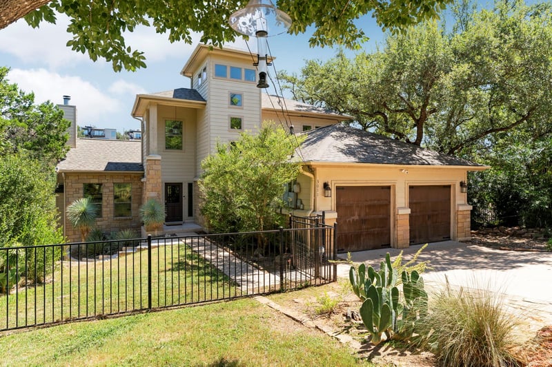 Virtual tour of 3011 Geronimo TRL