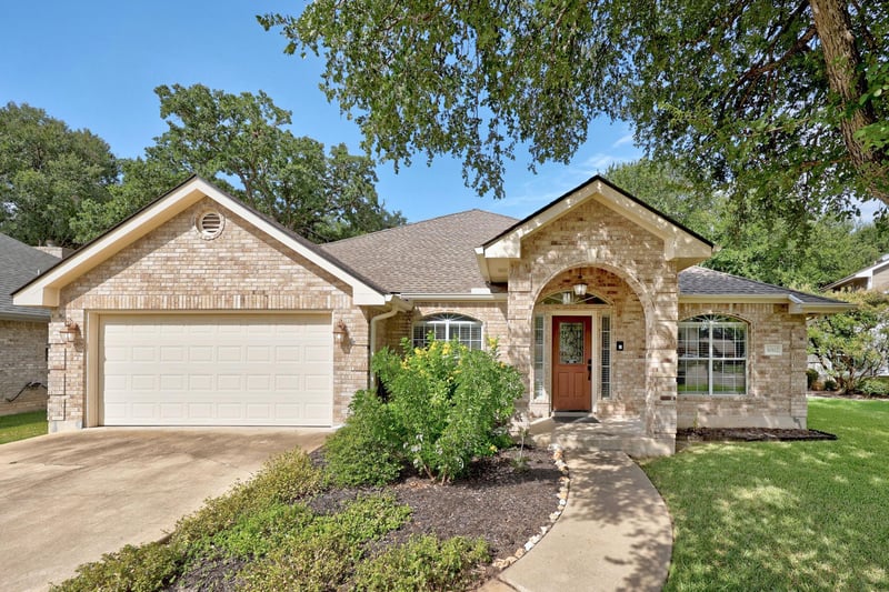Virtual tour of 30112 Spyglass CIR