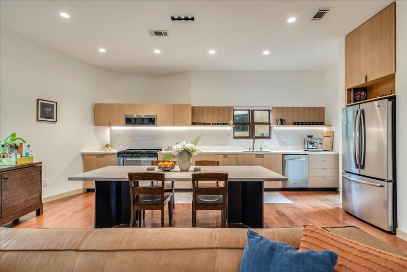 Virtual tour of 3012 S 4th ST Unit #B