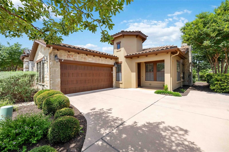 Virtual tour of 304 Belforte Ave