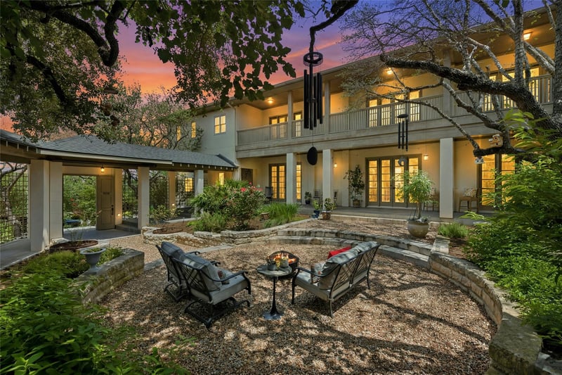 Virtual tour of 304 Nautilus Ave