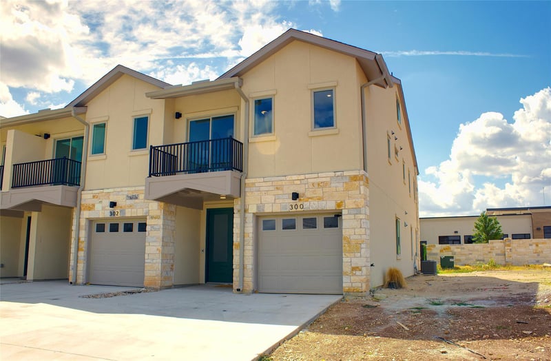 Virtual tour of 304 Tesla CIR