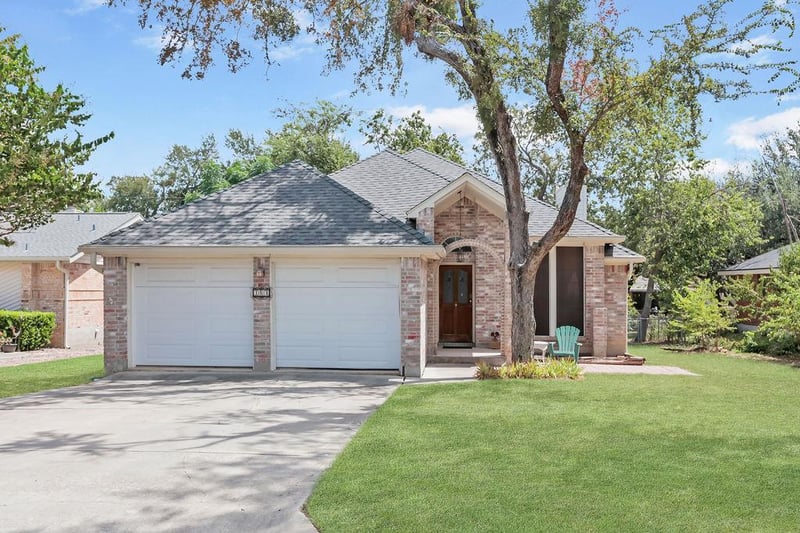 Virtual tour of 304 Woodstone DR