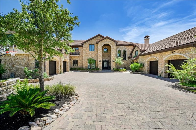 Virtual tour of 305 Marly WAY