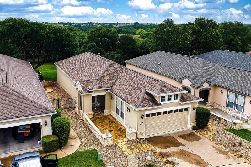 Virtual tour of 305 Mill Pond PATH