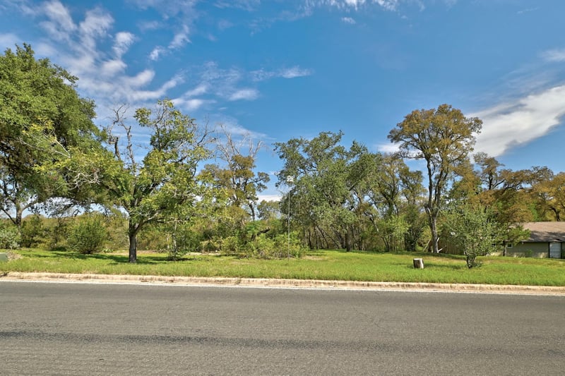 Virtual tour of 306 Bear Canyon Dr