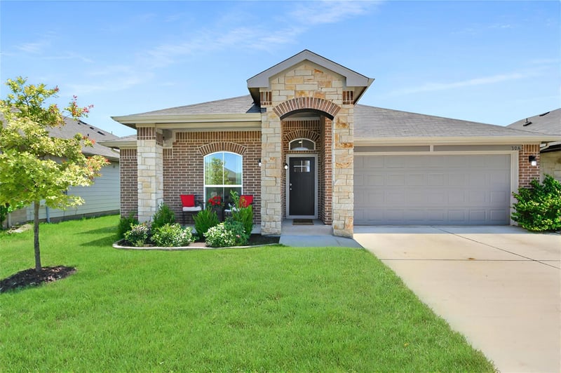 Virtual tour of 308 Pedernales LN