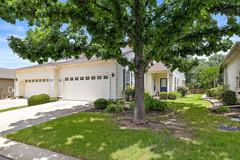 Virtual tour of 308 Portsmouth DR