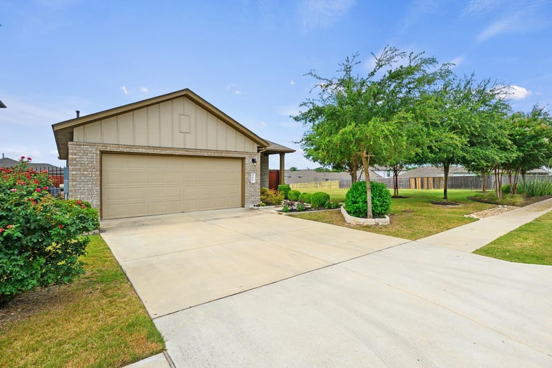 Virtual tour of 309 Earl Keen ST