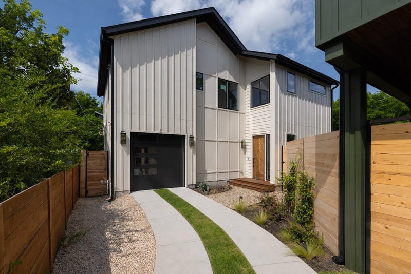 Virtual tour of 309 Franklin BLVD Unit #2