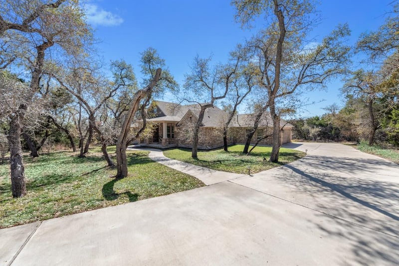 Virtual tour of 309 Winchester Dr