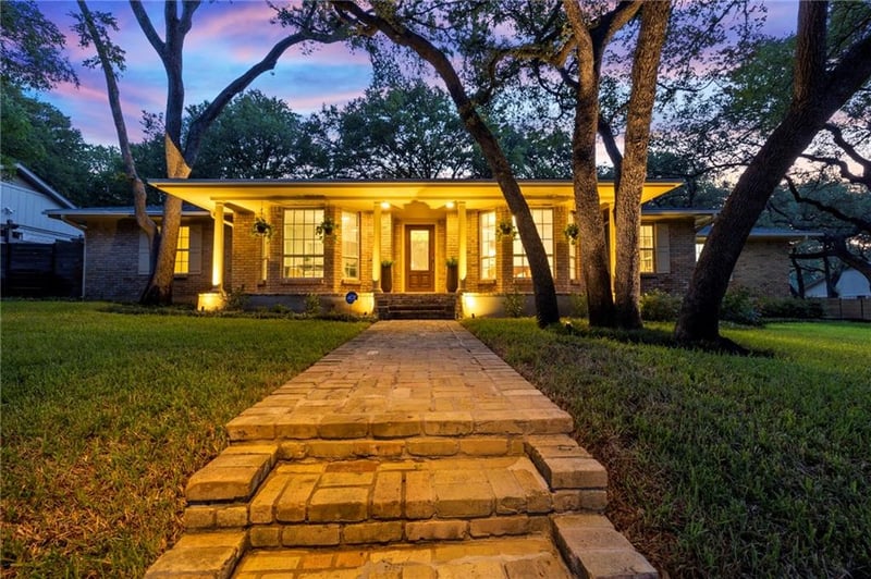 Virtual tour of 3100 Brightwood DR