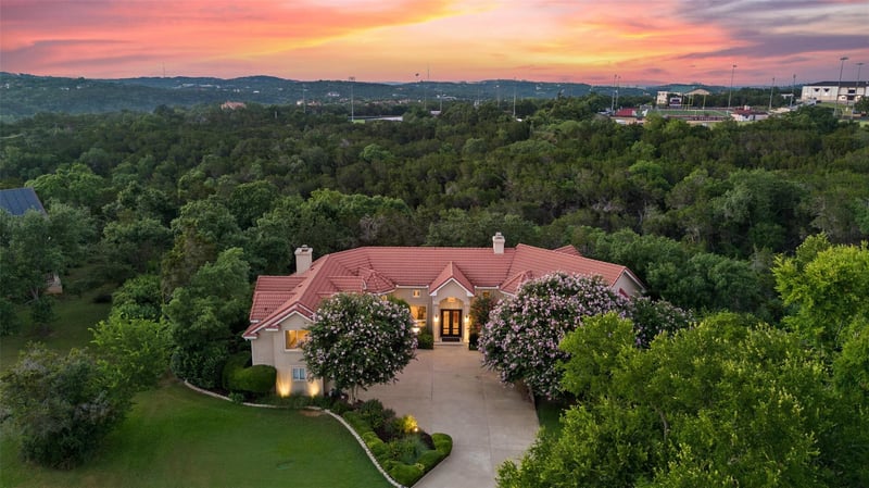 Virtual tour of 3100 Lacevine LN