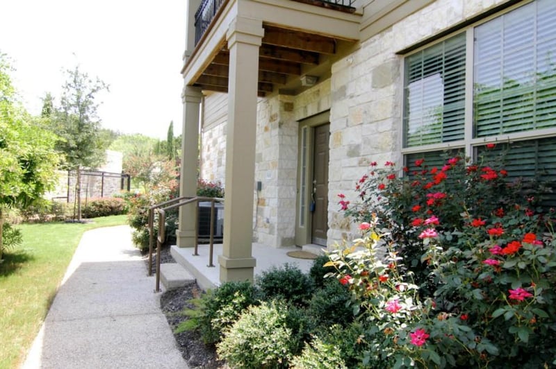Virtual tour of 3101 Davis Ln Unit #5301