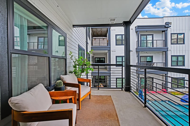 Virtual tour of 3101 Govalle Ave Unit #207