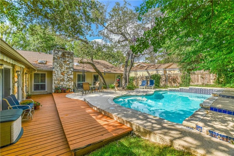 Virtual tour of 3102 Eaneswood DR