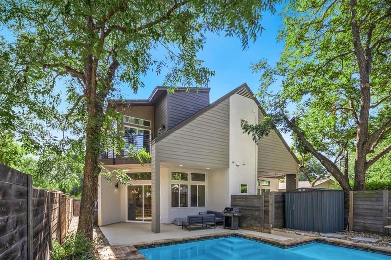 Virtual tour of 3106 Fontana DR Unit #B